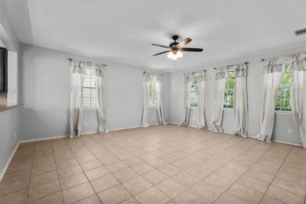 2131 Kemah Village Drive Kemah, TX 77565