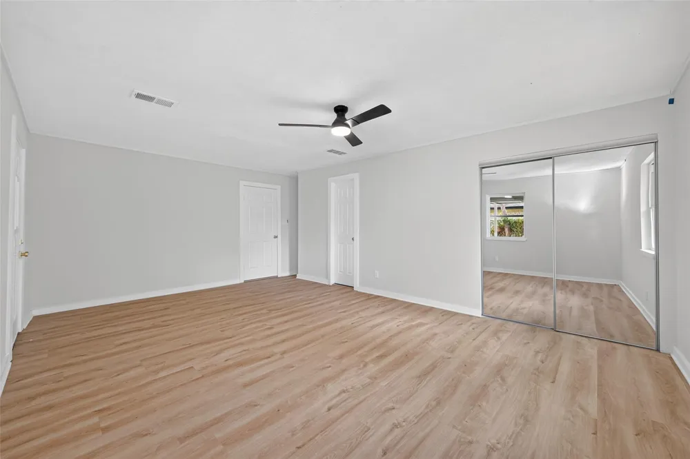 6418 Standing Oaks Street Houston, TX 77050