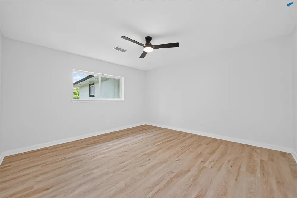 6418 Standing Oaks Street Houston, TX 77050
