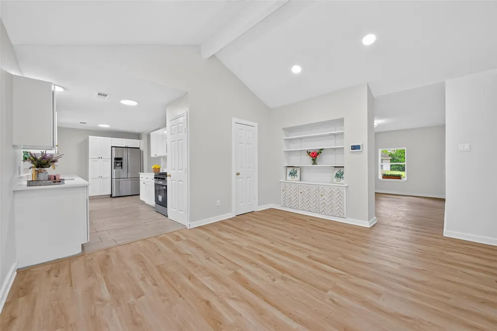 6418 Standing Oaks Street Houston, TX 77050