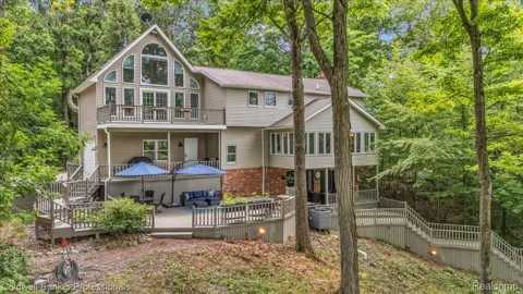 4100 Waterland W Drive