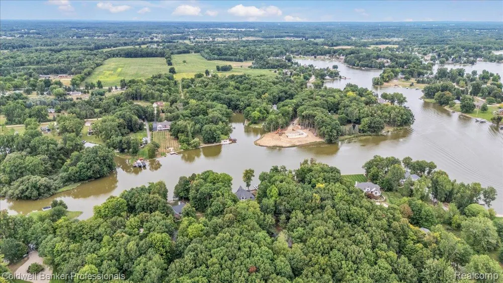 4100 Waterland W Drive Hadley Township, MI 48455