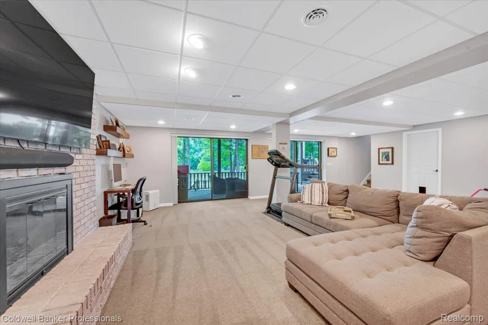 4100 Waterland W Drive Hadley Township, MI 48455