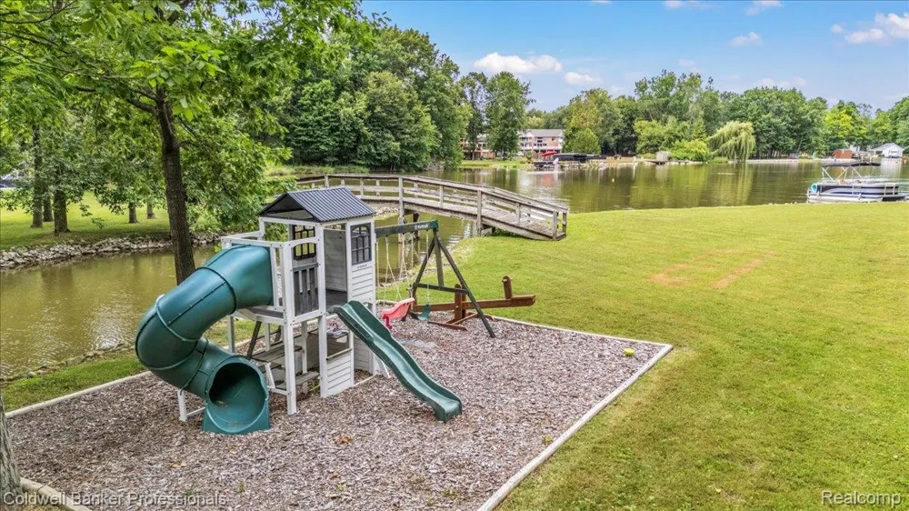 4100 Waterland W Drive Hadley Township, MI 48455