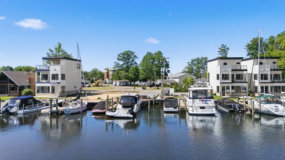 3 Bailey Avenue #2 South Haven City, MI 49090