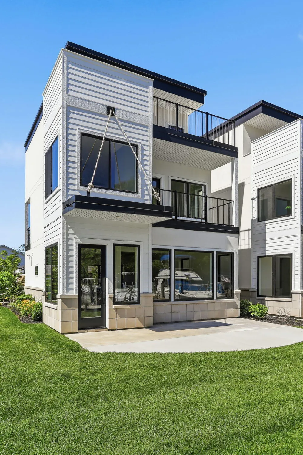 3 Bailey Avenue #2 South Haven City, MI 49090