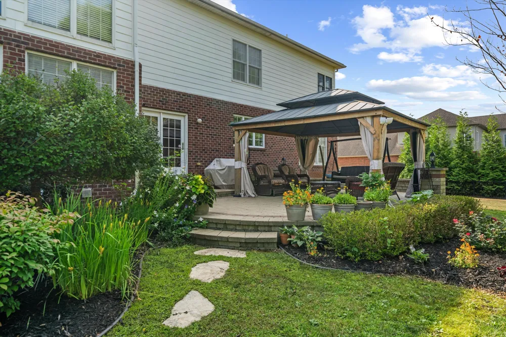 17629 Mystic Valley Court Northville Township, MI 48168
