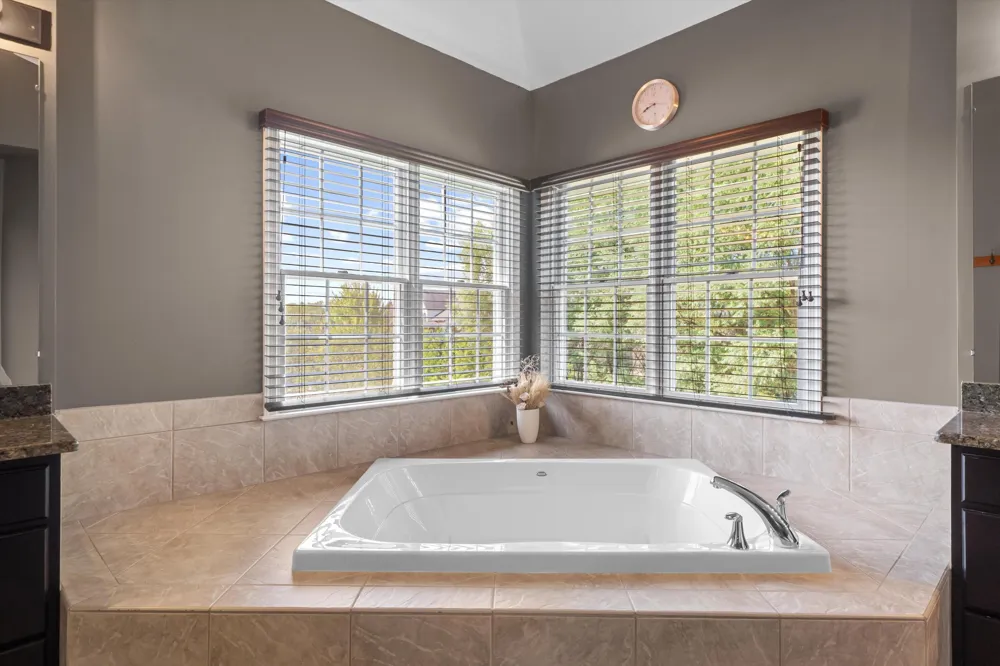 17629 Mystic Valley Court Northville Township, MI 48168
