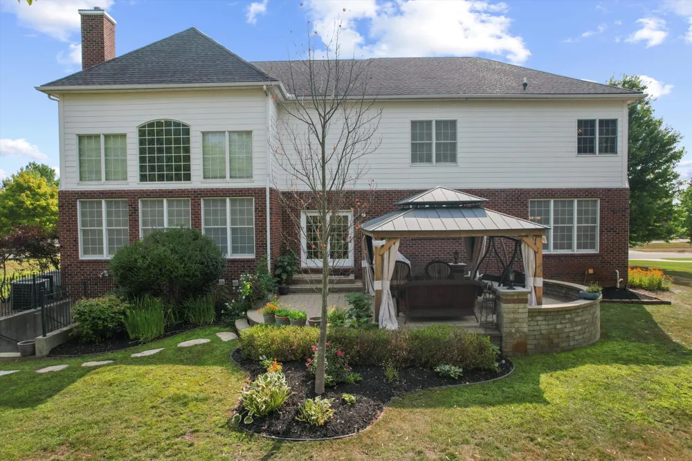 17629 Mystic Valley Court Northville Township, MI 48168