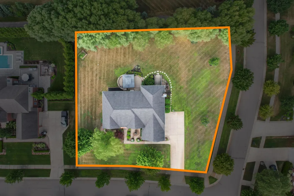 17629 Mystic Valley Court Northville Township, MI 48168