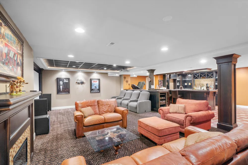 17629 Mystic Valley Court Northville Township, MI 48168