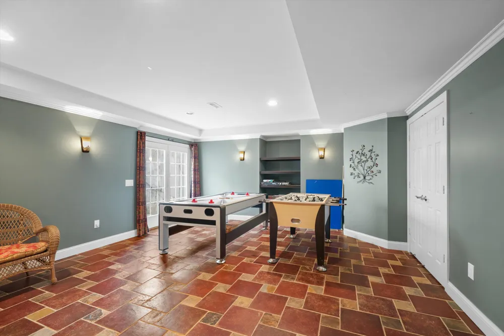 17629 Mystic Valley Court Northville Township, MI 48168