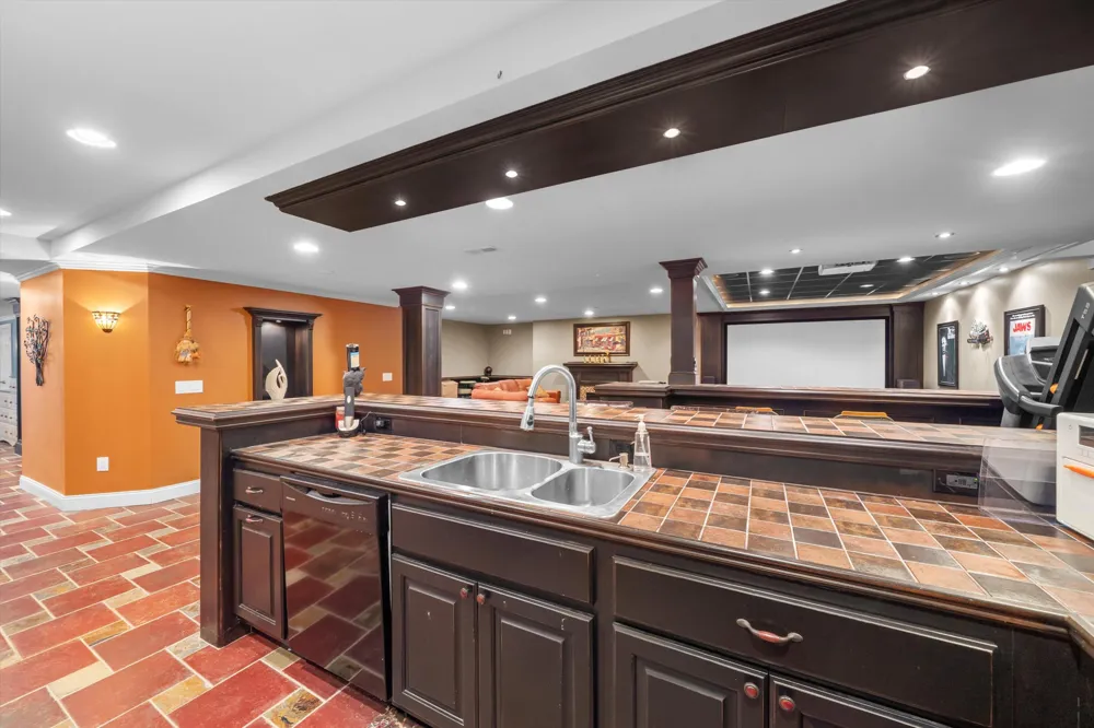 17629 Mystic Valley Court Northville Township, MI 48168