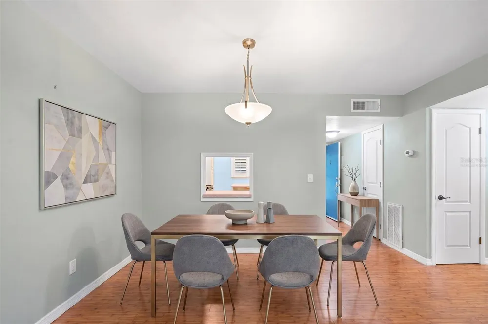 1310 GLEN OAKS DRIVE E #383E Sarasota, FL 34232