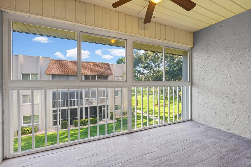 1310 GLEN OAKS DRIVE E #383E Sarasota, FL 34232