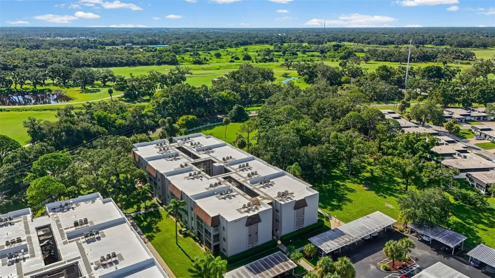 1310 GLEN OAKS DRIVE E #383E Sarasota, FL 34232