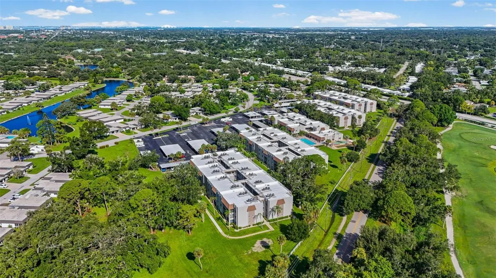 1310 GLEN OAKS DRIVE E #383E Sarasota, FL 34232
