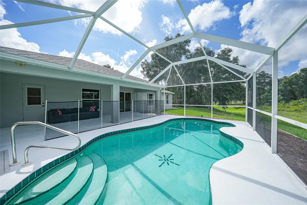 3565 NASHVILLE ROAD North Port, FL 34288