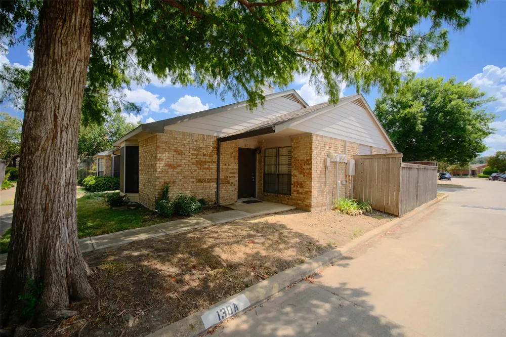 2111 E Beltline Road Richardson, TX 75081
