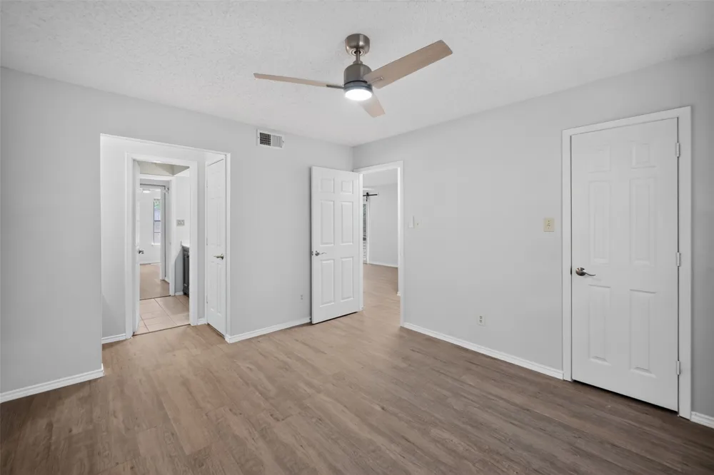 2111 E Beltline Road Richardson, TX 75081