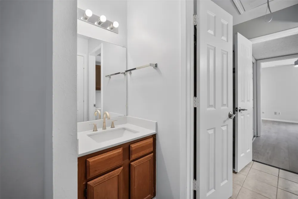 2111 E Beltline Road Richardson, TX 75081