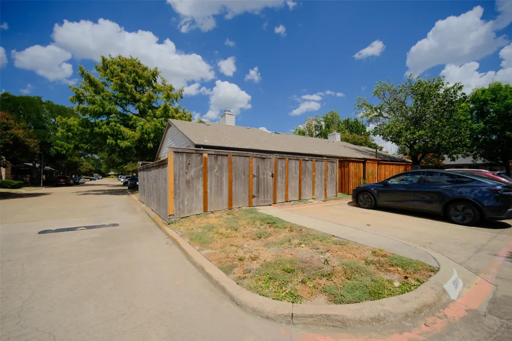 2111 E Beltline Road Richardson, TX 75081