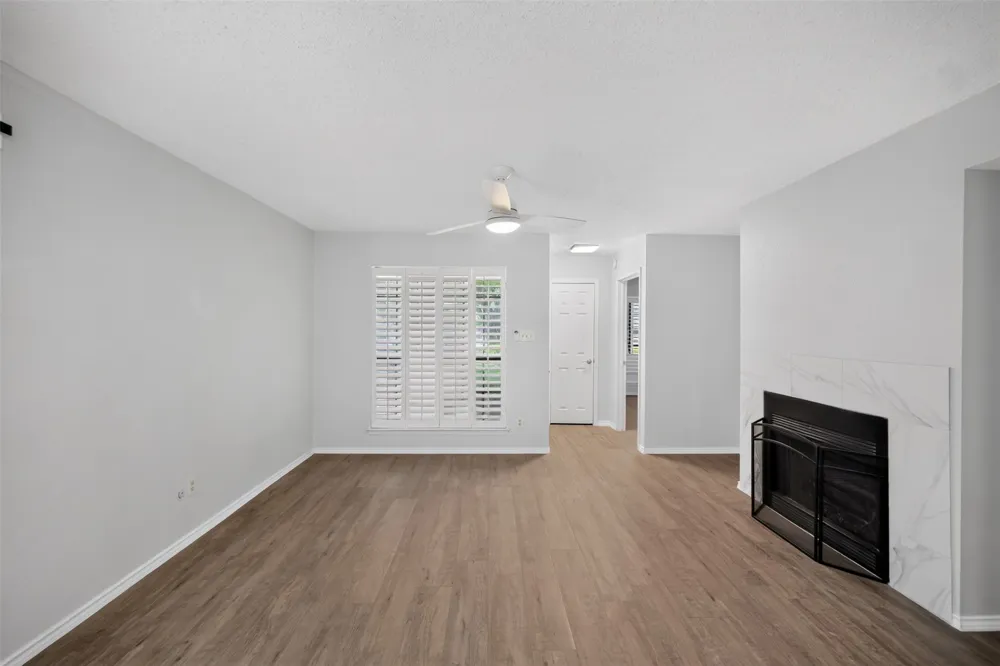 2111 E Beltline Road Richardson, TX 75081