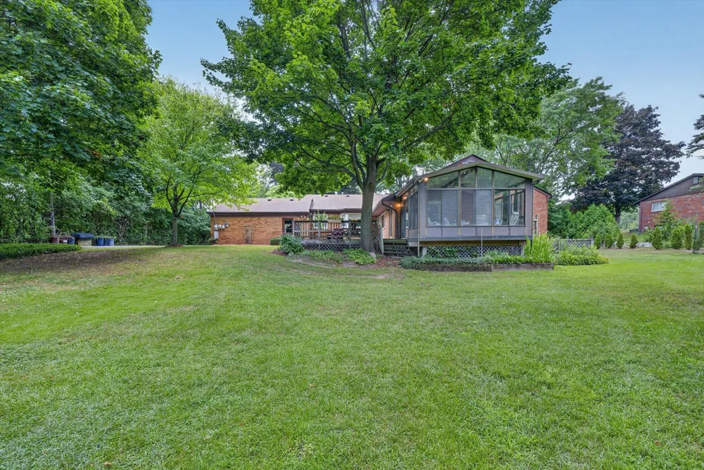 30030 Westgate Road Farmington Hills, MI 48334