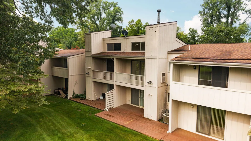 304 Fairway Cove Tecumseh, MI 49286