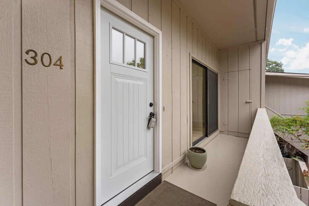 304 Fairway Cove Tecumseh, MI 49286