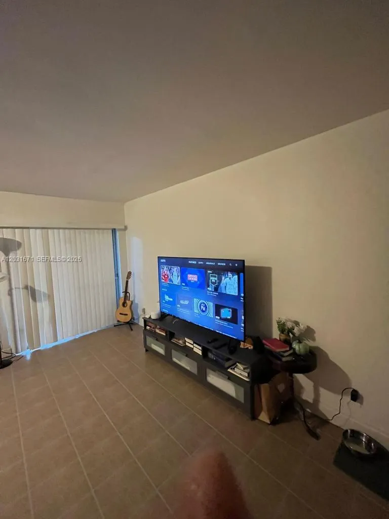 18111 NW 68th Ave #H102 Hialeah, FL 33015