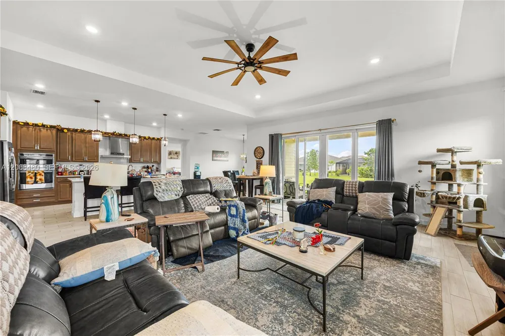 1085 Haywagon Trl Loxahatchee, FL 33470