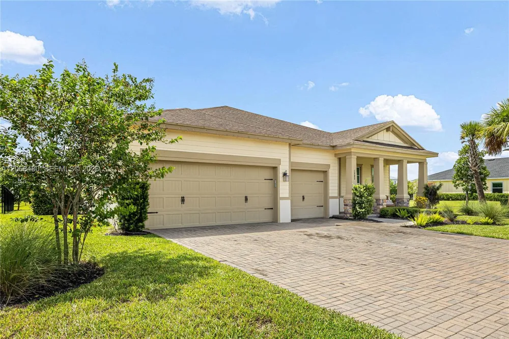 1085 Haywagon Trl Loxahatchee, FL 33470