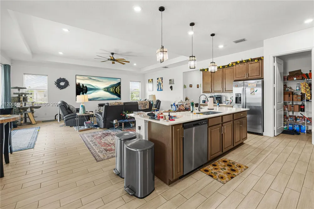 1085 Haywagon Trl Loxahatchee, FL 33470