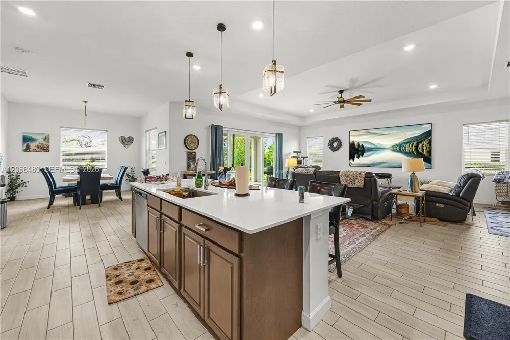 1085 Haywagon Trl Loxahatchee, FL 33470