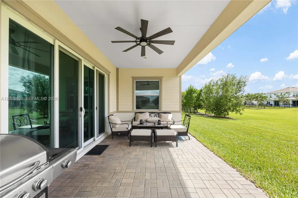 1085 Haywagon Trl Loxahatchee, FL 33470