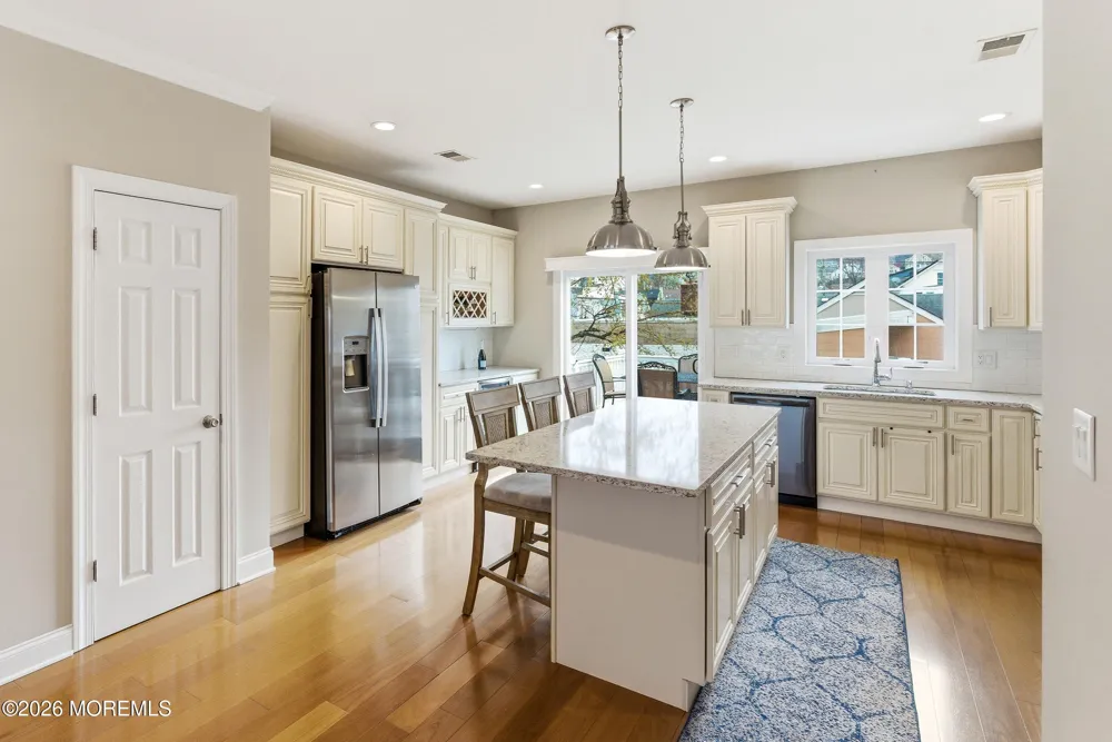 15 4th Street Highlands, NJ 07732