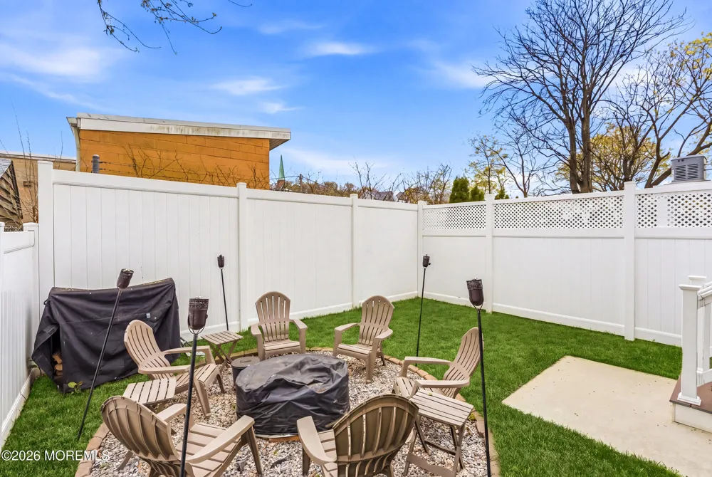 15 4th Street Highlands, NJ 07732