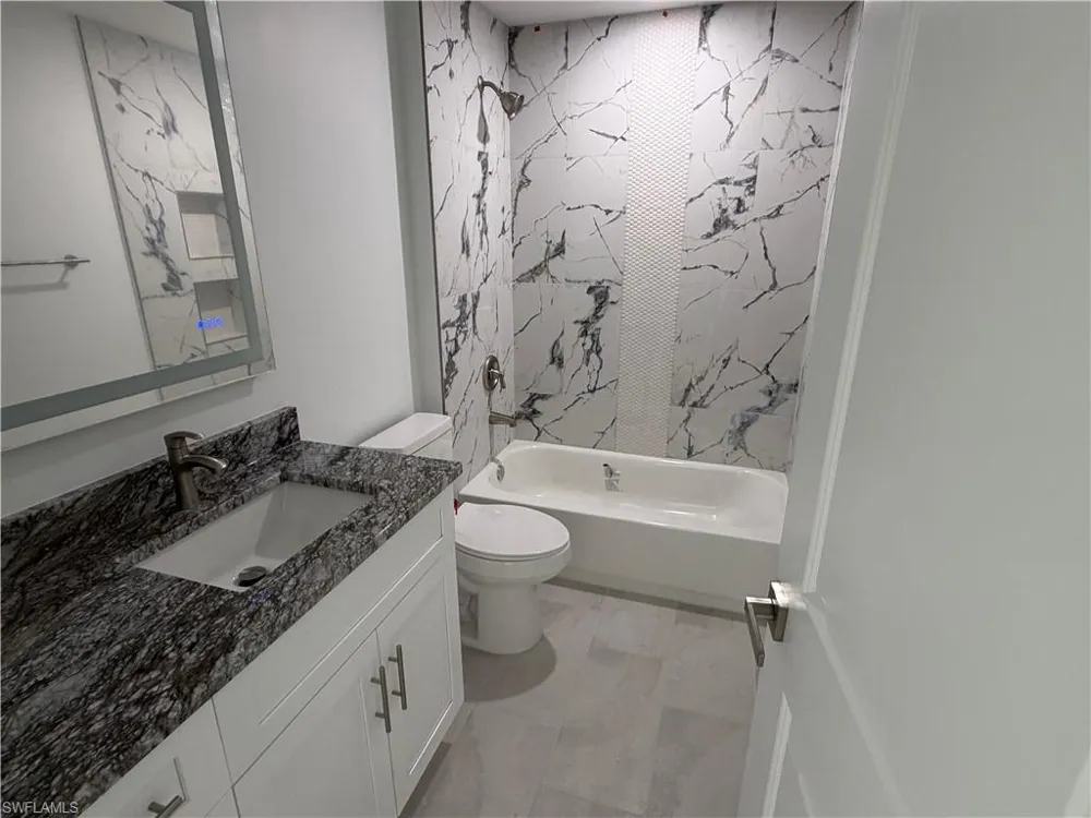 105 Concord Loop Labelle, FL 33935