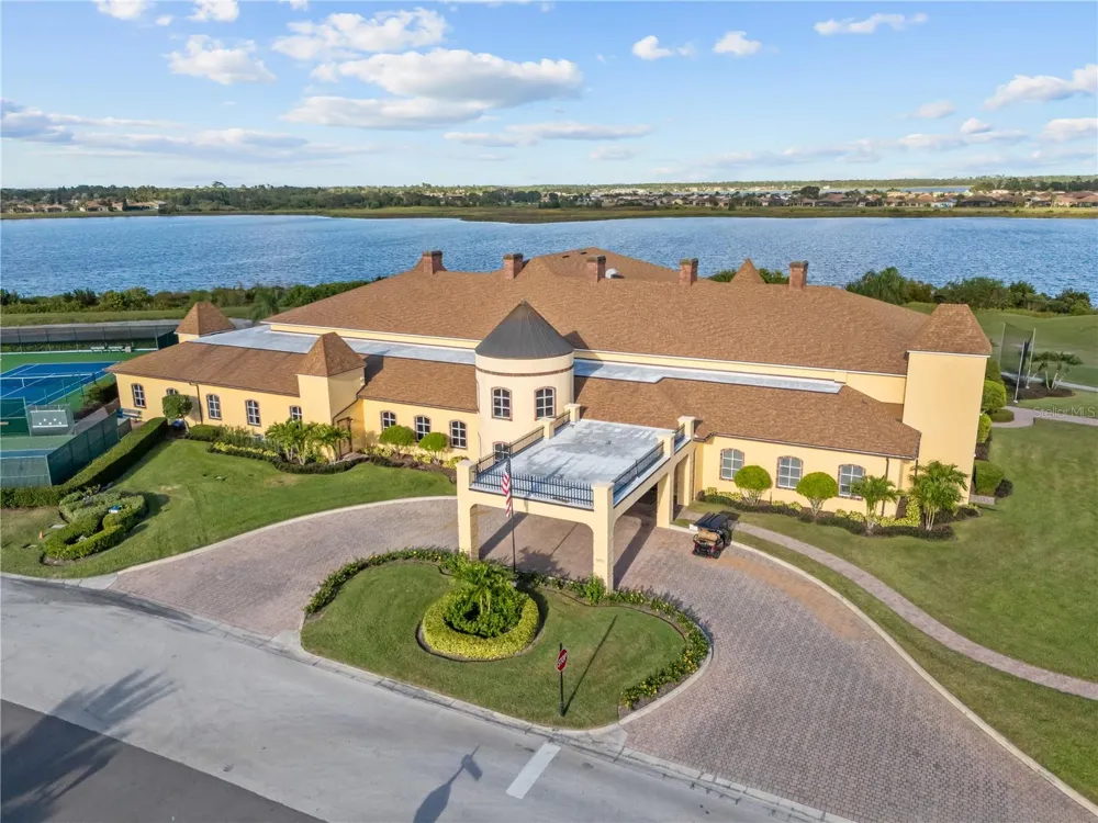 4048 PHOENICIAN WAY Winter Haven, FL 33884