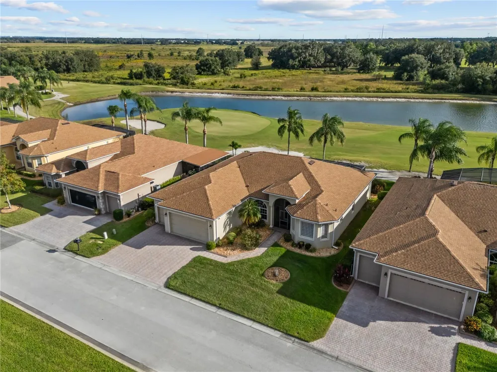 4048 PHOENICIAN WAY Winter Haven, FL 33884