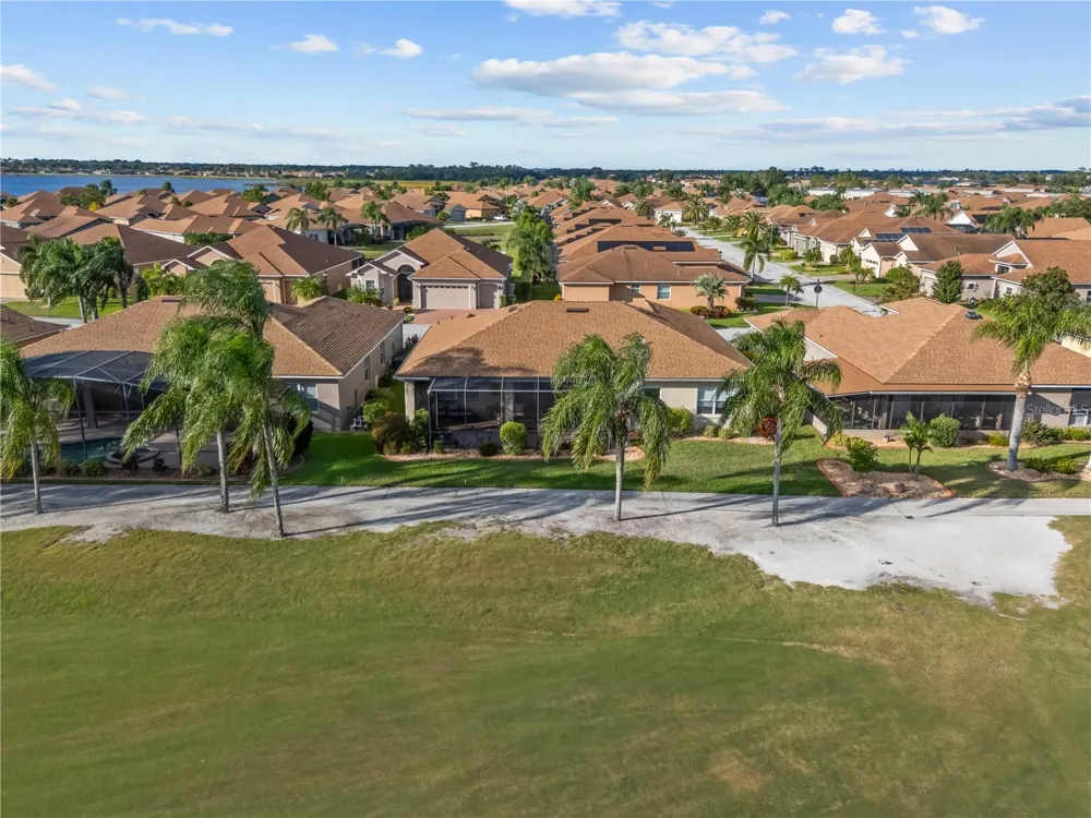 4048 PHOENICIAN WAY Winter Haven, FL 33884