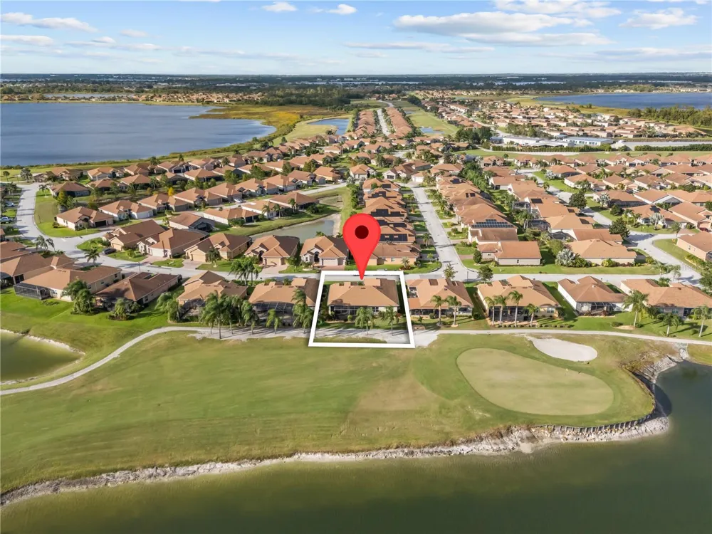 4048 PHOENICIAN WAY Winter Haven, FL 33884