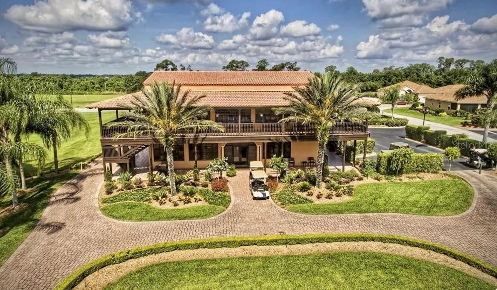4048 PHOENICIAN WAY Winter Haven, FL 33884
