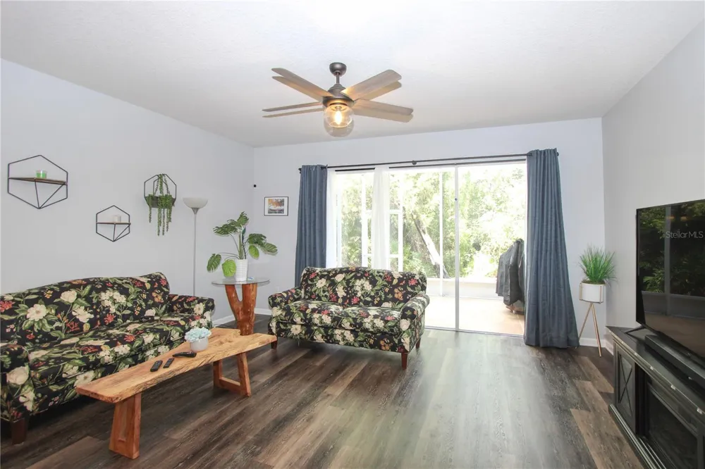 2722 CONCH HOLLOW DRIVE Brandon, FL 33511