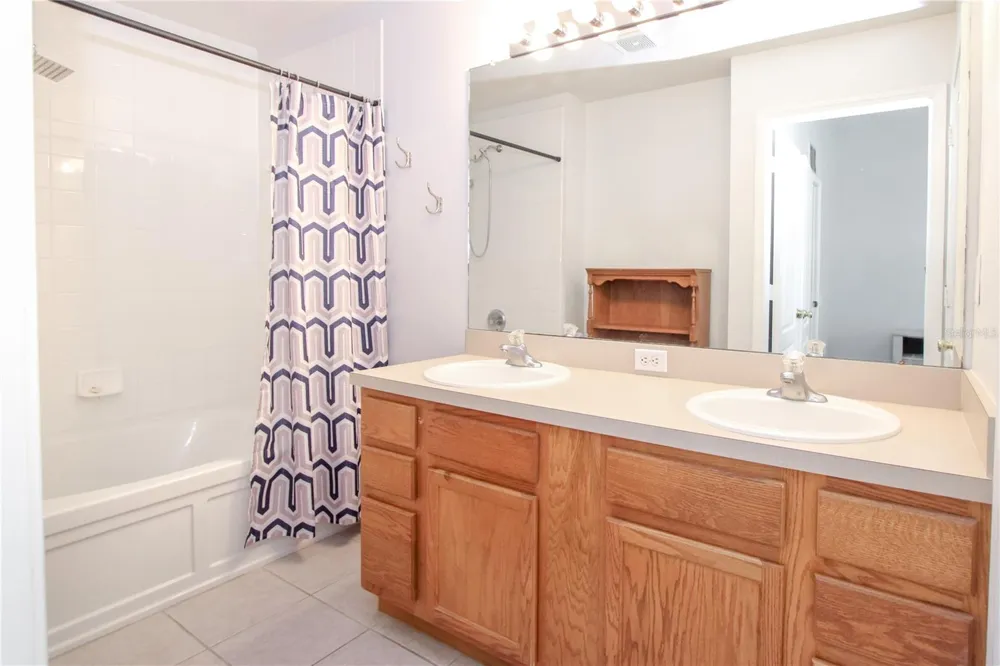 2722 CONCH HOLLOW DRIVE Brandon, FL 33511