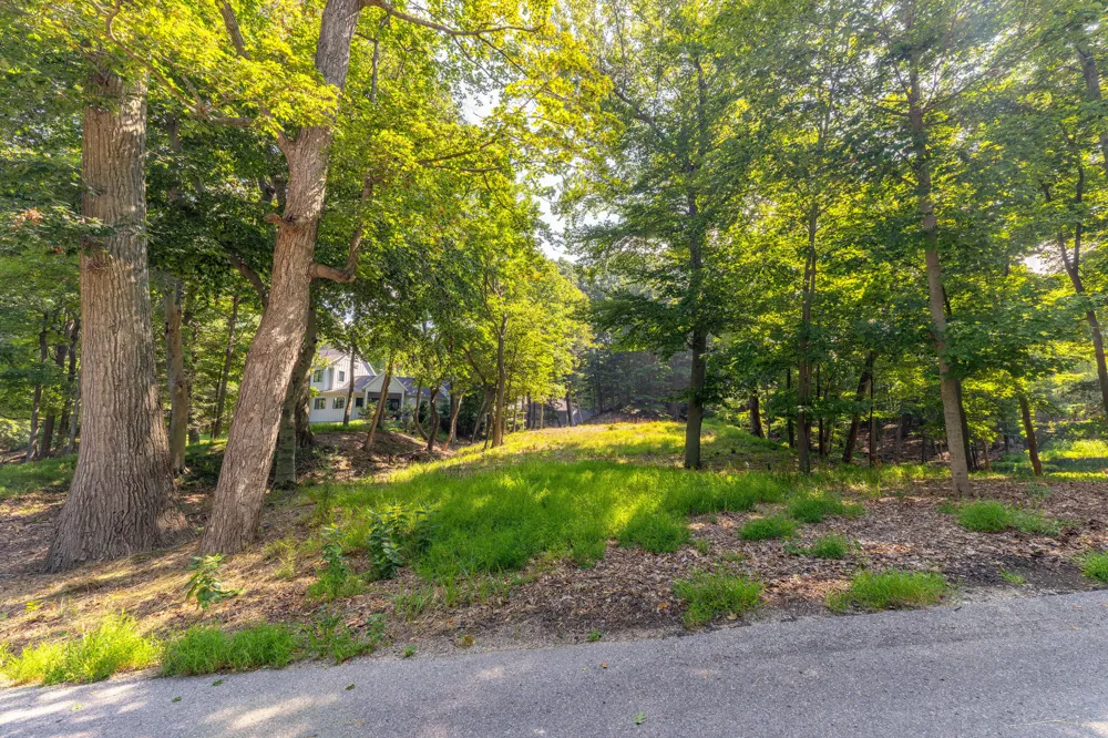 345 Dunegrass Ridge #14 Saugatuck, MI 49453