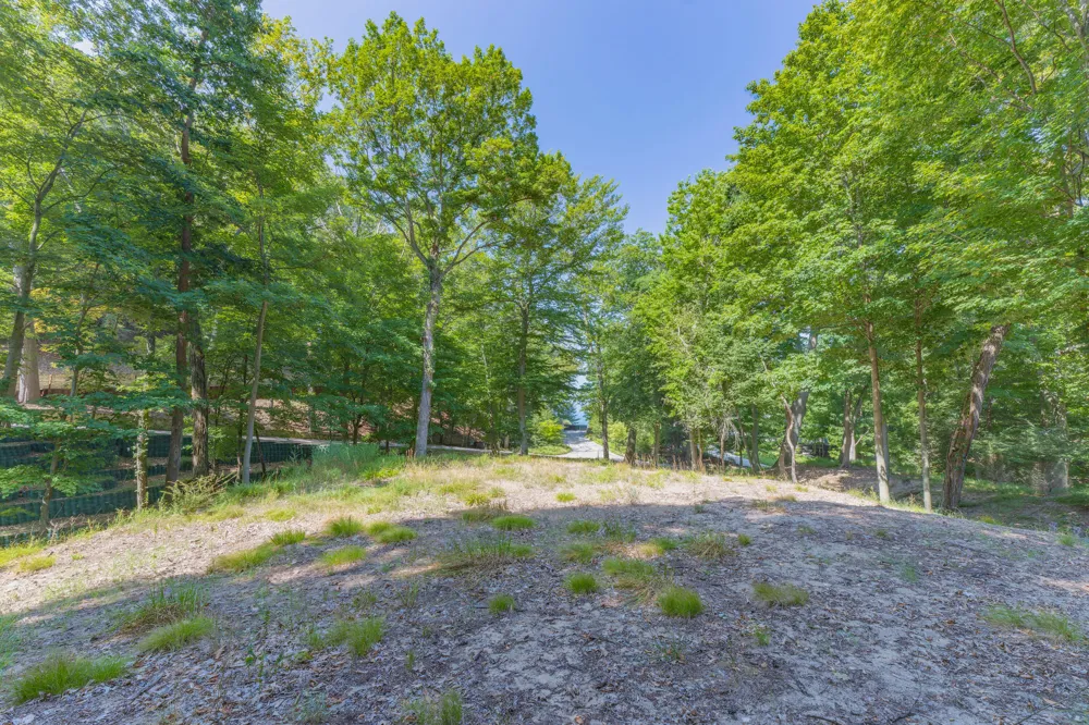 345 Dunegrass Ridge #14 Saugatuck, MI 49453