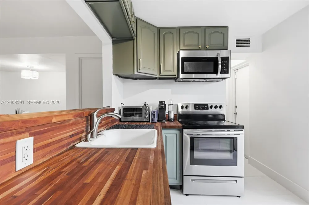 8823 NE 4th Ave Rd #8823 Miami Shores, FL 33138