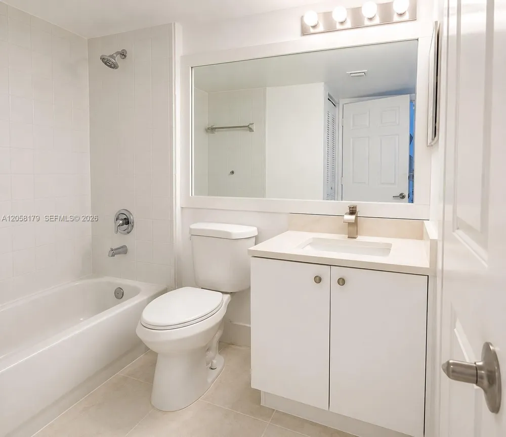 2600 S University Dr #110 Davie, FL 33328